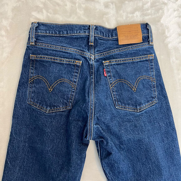 Levi's Women's Blue Jeans - Picture 12 of 14